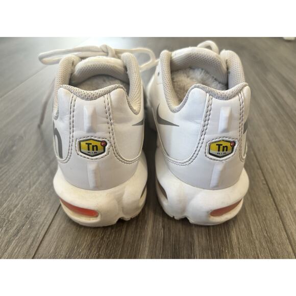 Nike Air Max Plus TN Ultra GS White Orange Size 6Y Women’s 7.5 Sneakers - Picture 6 of 10